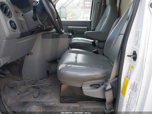 Продаж на аукціоні авто 2015 Ford E-450 Cutaway, vin: 1FDXE4FS2FDA06802, номер лоту: 44987974