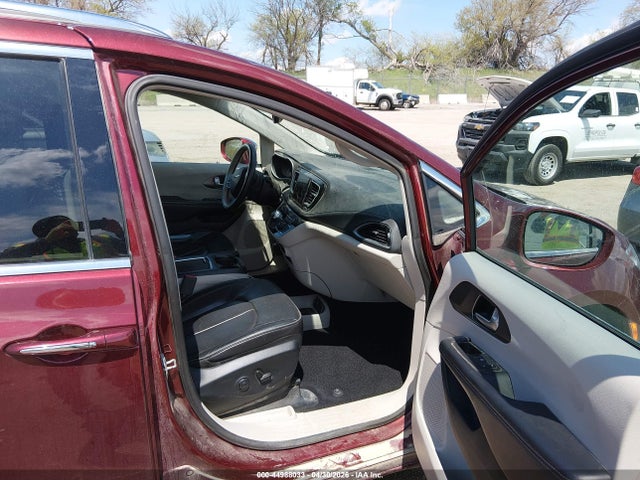 44988033 :رقم المزاد ، 2C4RC1GG7JR259907 vin ، 2018 Chrysler Pacifica Limited مزاد بيع