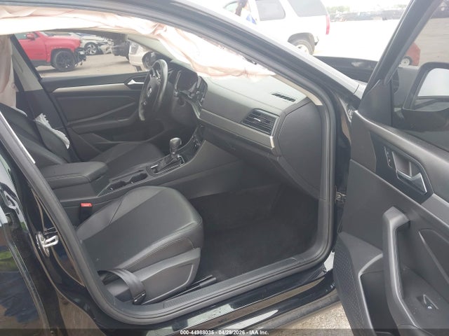 Продаж на аукціоні авто 2019 Volkswagen Jetta 1.4t R-line/1.4t S/1.4t Se, vin: 3VWC57BU0KM127805, номер лоту: 44988035