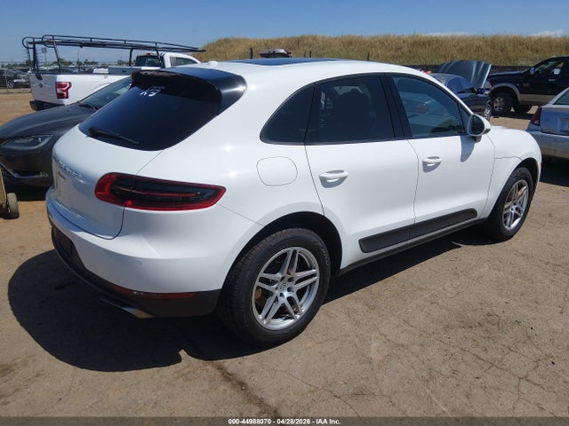 Porsche Macan 2018 WP1AA2A52JLB08237 Image 4