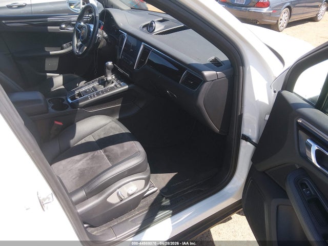 Porsche Macan 2018 WP1AA2A52JLB08237 Image 5