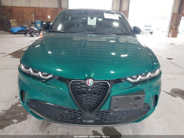 2024 Alfa Romeo Tonale Veloce Eawd მანქანა იყიდება აუქციონზე, vin: ZASPATDW3R3056915, აუქციონის ნომერი: 44988095