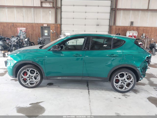 2024 Alfa Romeo Tonale Veloce Eawd მანქანა იყიდება აუქციონზე, vin: ZASPATDW3R3056915, აუქციონის ნომერი: 44988095