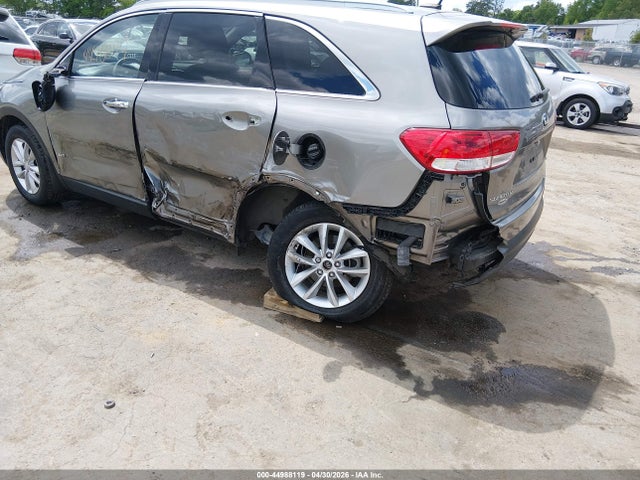 5XYPGDA33GG162705 KIA Sorento 2.4l Lx