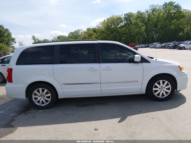 44988142 :رقم المزاد ، 2C4RC1BGXGR213780 vin ، 2016 Chrysler Town & Country Touring مزاد بيع
