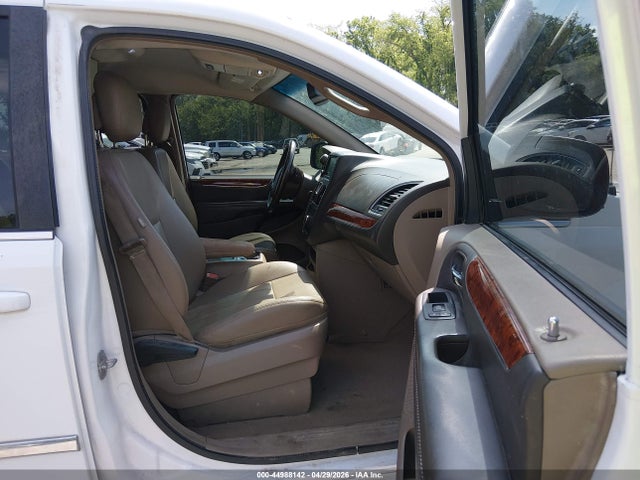 44988142 :رقم المزاد ، 2C4RC1BGXGR213780 vin ، 2016 Chrysler Town & Country Touring مزاد بيع