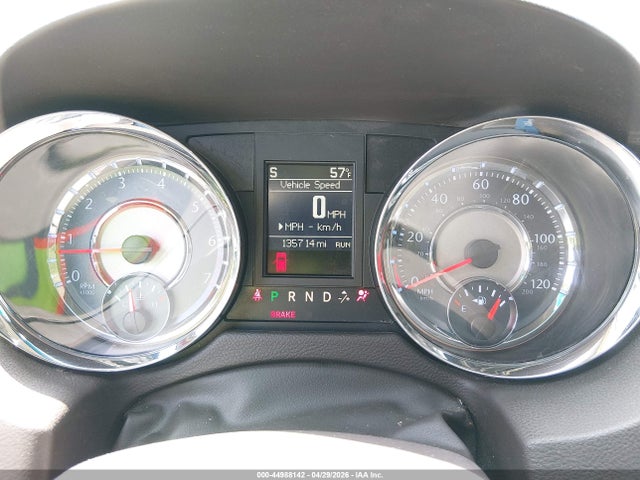 44988142 :رقم المزاد ، 2C4RC1BGXGR213780 vin ، 2016 Chrysler Town & Country Touring مزاد بيع