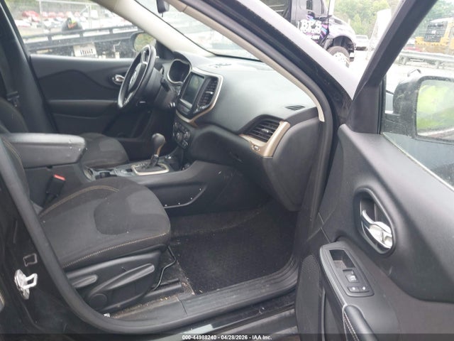 Продаж на аукціоні авто 2015 Jeep Cherokee Latitude, vin: 1C4PJMCS1FW792648, номер лоту: 44988240