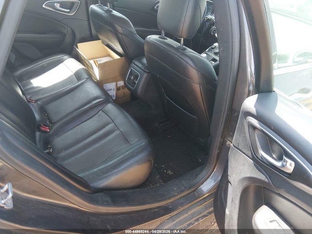 44988244 :رقم المزاد ، 1C3CCCCB6FN576257 vin ، 2015 Chrysler 200 C مزاد بيع