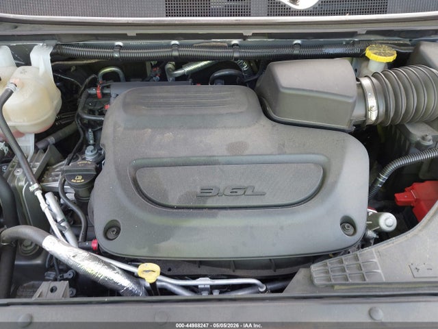 44988247 :رقم المزاد ، 2C4RC1EGXKR629798 vin ، 2019 Chrysler Pacifica Touring L Plus مزاد بيع