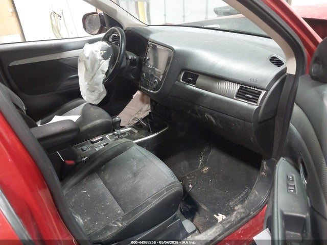 Продаж на аукціоні авто 2017 Mitsubishi Outlander Se, vin: JA4AZ3A3XHZ043007, номер лоту: 44988256