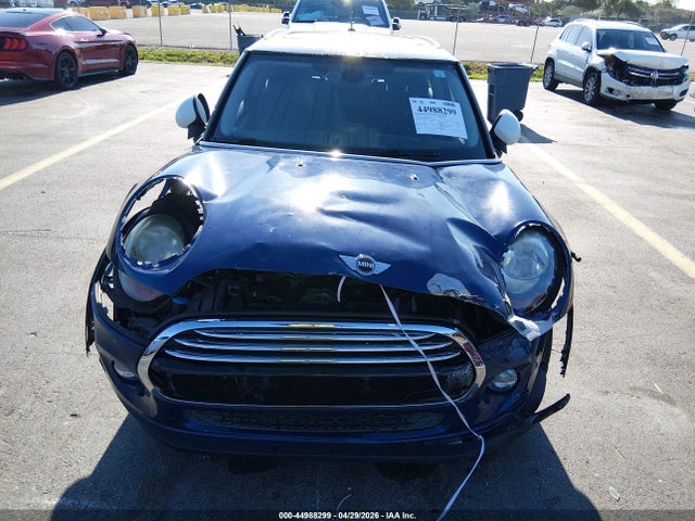Продажа на аукционе авто 2015 Mini Hardtop Cooper, vin: WMWXM5C59FT941975, номер лота: 44988299
