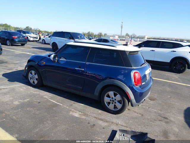 Продажа на аукционе авто 2015 Mini Hardtop Cooper, vin: WMWXM5C59FT941975, номер лота: 44988299