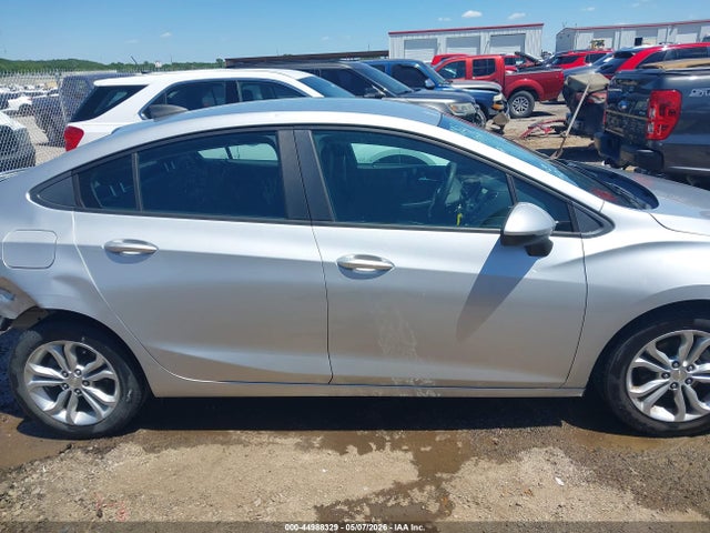 Продажа на аукционе авто 2019 Chevrolet Cruze Ls, vin: 1G1BC5SM4K7150161, номер лота: 44988329