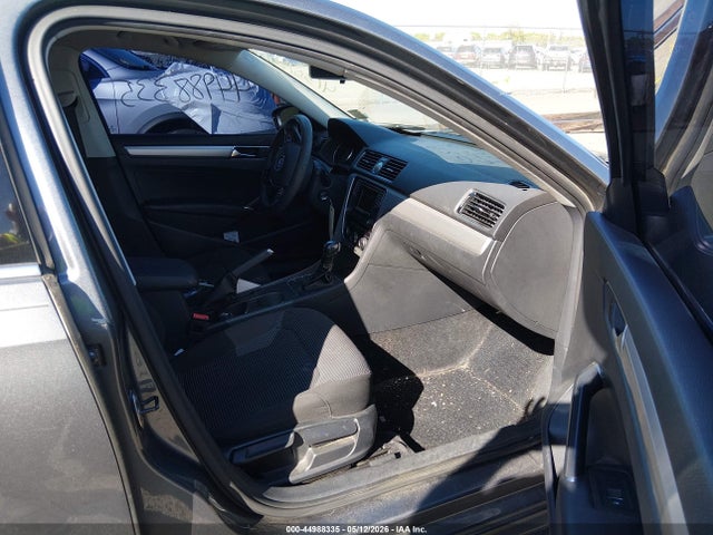 Aukcja sprzedaży 2017 Volkswagen Passat 1.8t S, vin: 1VWAT7A36HC050034, numer aukcji: 44988335