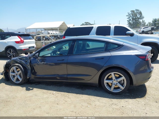 Tesla Model 3 Standard Range Plus Rear-wheel Drive 2021 5YJ3E1EA3MF014536 Image 13