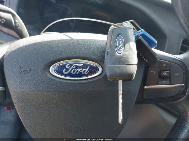 44988369 :رقم المزاد ، 1FTBW3XK2NKA30113 vin ، 2022 Ford E-transit-350 Cargo Van مزاد بيع