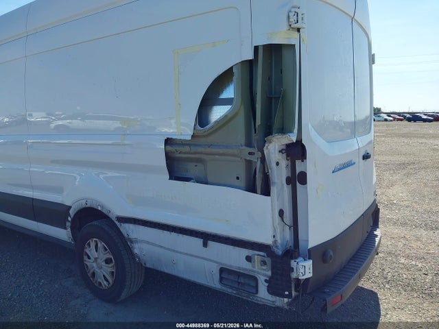 44988369 :رقم المزاد ، 1FTBW3XK2NKA30113 vin ، 2022 Ford E-transit-350 Cargo Van مزاد بيع