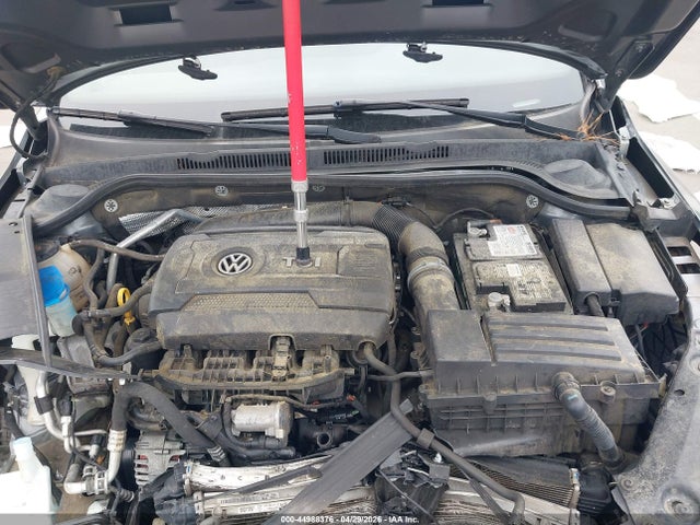 44988376 :رقم المزاد ، 3VWD17AJXJM251196 vin ، 2018 Volkswagen Jetta 1.8t Se Sport مزاد بيع