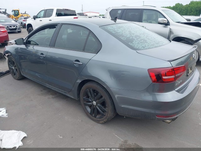 44988376 :رقم المزاد ، 3VWD17AJXJM251196 vin ، 2018 Volkswagen Jetta 1.8t Se Sport مزاد بيع