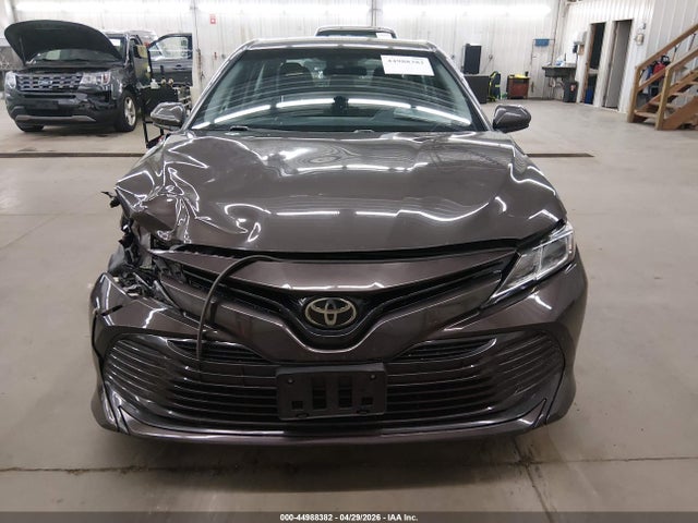 Aukcja sprzedaży 2018 Toyota Camry Le, vin: 4T1B11HKXJU029920, numer aukcji: 44988382