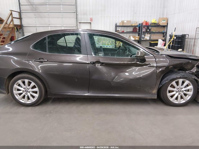 Aukcja sprzedaży 2018 Toyota Camry Le, vin: 4T1B11HKXJU029920, numer aukcji: 44988382