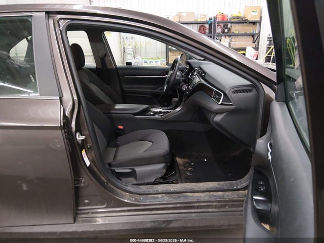 Aukcja sprzedaży 2018 Toyota Camry Le, vin: 4T1B11HKXJU029920, numer aukcji: 44988382