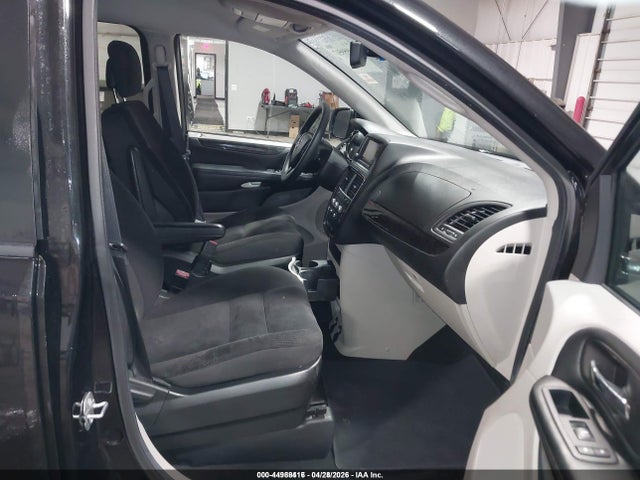 Продажа на аукционе авто 2018 Dodge Grand Caravan Se, vin: 2C4RDGBG5JR318590, номер лота: 44988416