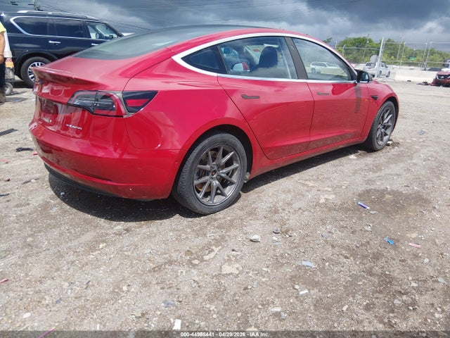 Tesla Model 3 Long Range/performance 2018 5YJ3E1EB9JF064247 Image 4