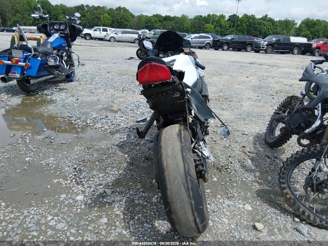 Продажа на аукционе авто 2015 Suzuki Gsx-r600, vin: JS1GN7FA8F2101237, номер лота: 44988478