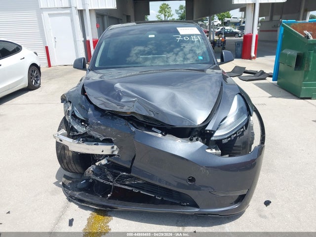 2025 Tesla Model Y Long Range Dual Motor All-wheel Drive მანქანა იყიდება აუქციონზე, vin: 7SAYGDEE7SA367041, აუქციონის ნომერი: 44988485