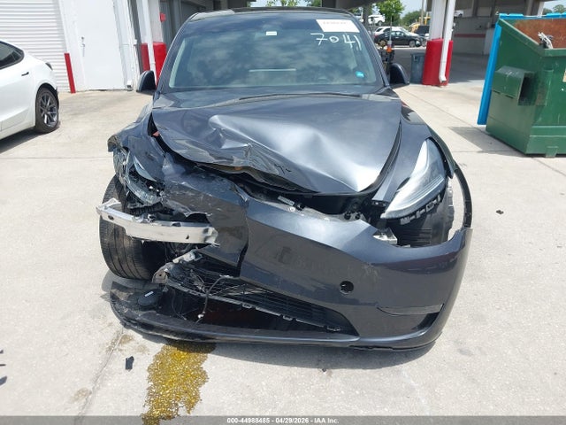 2025 Tesla Model Y Long Range Dual Motor All-wheel Drive მანქანა იყიდება აუქციონზე, vin: 7SAYGDEE7SA367041, აუქციონის ნომერი: 44988485