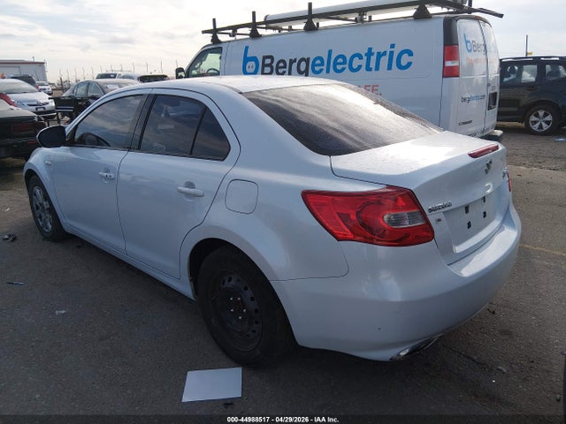 2011 Suzuki Kizashi S მანქანა იყიდება აუქციონზე, vin: JS2RF9A13B6110323, აუქციონის ნომერი: 44988517