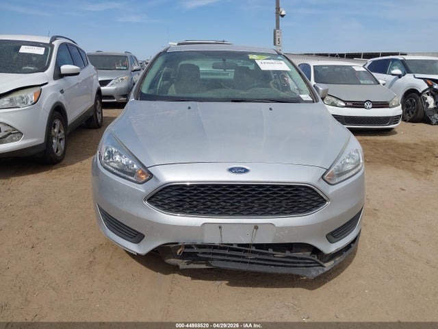 1FADP3F25JL225317 Ford FOCUS SE