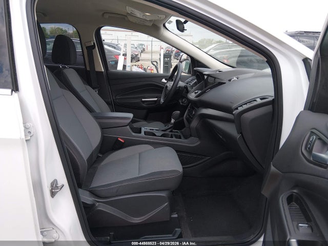 Продаж на аукціоні авто 2017 Ford Escape Se, vin: 1FMCU0GD4HUE33315, номер лоту: 44988523