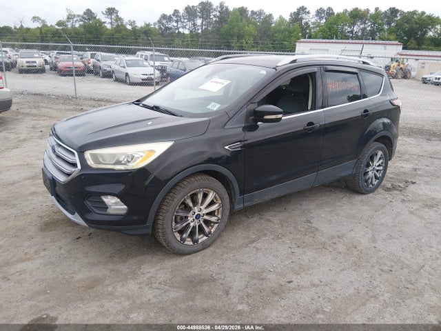 44988536 :رقم المزاد ، 1FMCU9J96HUE52067 vin ، 2017 Ford Escape Titanium مزاد بيع