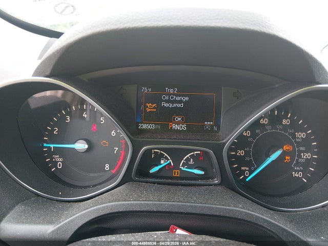 44988536 :رقم المزاد ، 1FMCU9J96HUE52067 vin ، 2017 Ford Escape Titanium مزاد بيع
