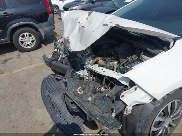 Toyota COROLLA LE 2015 5YFBURHE4FP323273 Image 17