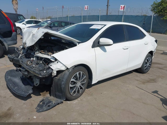 Toyota COROLLA LE 2015 5YFBURHE4FP323273 Image 2