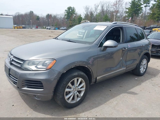 2014 Volkswagen Touareg 3.6l Sport მანქანა იყიდება აუქციონზე, vin: WVGEF9BP2ED004727, აუქციონის ნომერი: 44988591