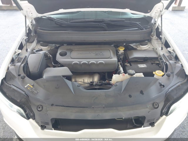 2019 Jeep Cherokee Latitude 4x4 მანქანა იყიდება აუქციონზე, vin: 1C4PJMCB6KD459982, აუქციონის ნომერი: 44988628