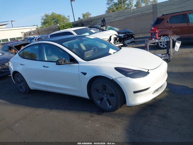 Tesla Model 3 Standard Range Plus Rear-wheel Drive 2021 5YJ3E1EA2MF067101 Image 14
