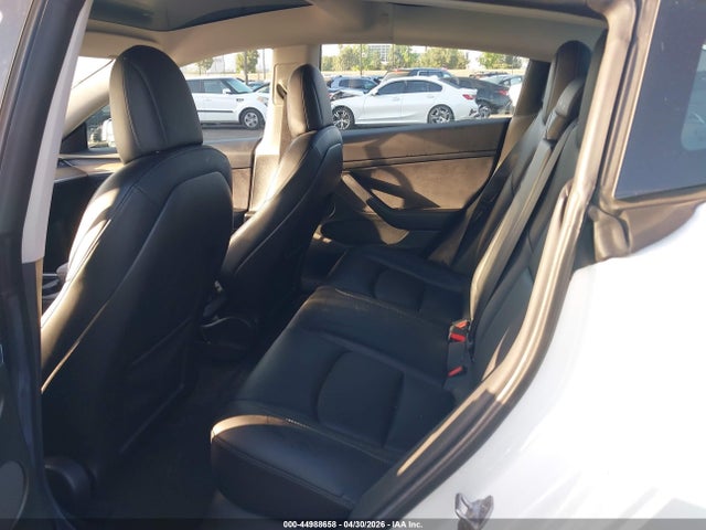 Tesla Model 3 Standard Range Plus Rear-wheel Drive 2021 5YJ3E1EA2MF067101 Image 8