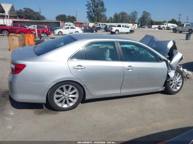 4T1BD1FKXEU103837 Toyota Camry Hybrid Xle