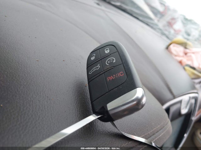 44988694 :رقم المزاد ، 2C3CCACG5CH253239 vin ، 2012 Chrysler 300 Limited مزاد بيع