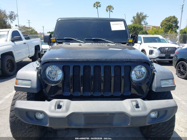 1C4HJXDG3JW172649 Jeep Wrangler Unlimited Sport 4x4