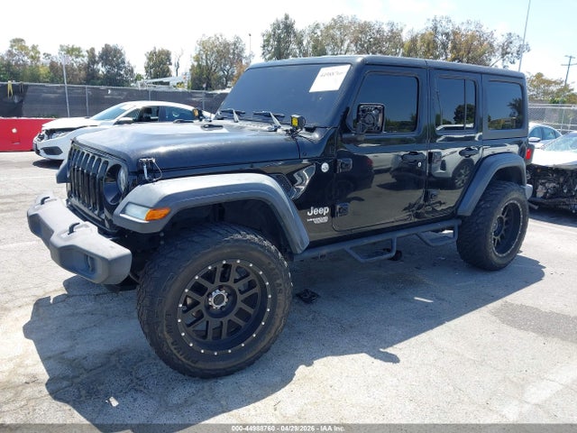 1C4HJXDG3JW172649 Jeep Wrangler Unlimited Sport 4x4