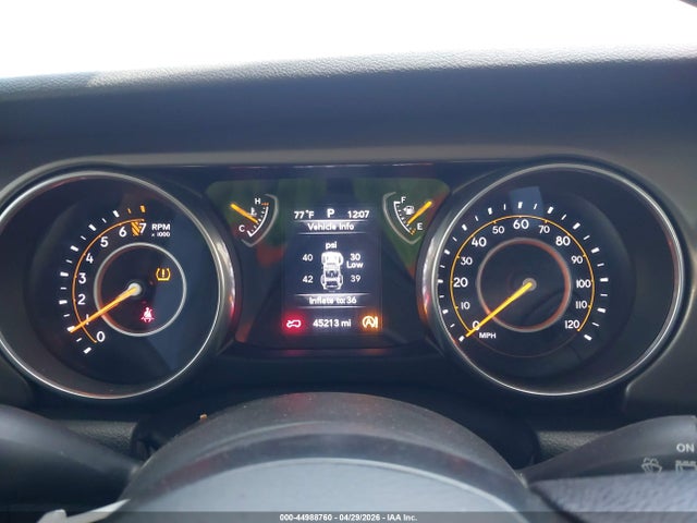 1C4HJXDG3JW172649 Jeep Wrangler Unlimited Sport 4x4