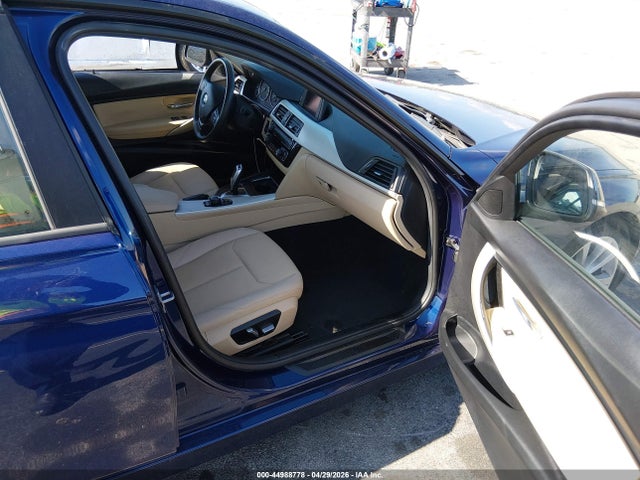44988778 :رقم المزاد ، WBA8A3C58JA489541 vin ، 2018 Bmw 320i Xdrive مزاد بيع