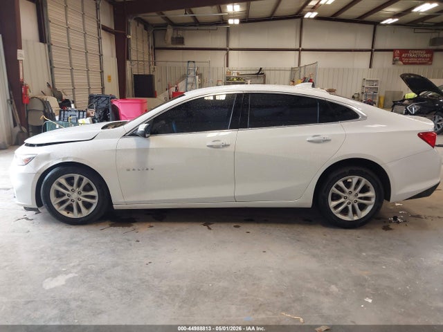 1G1ZE5STXHF127966 Chevrolet MALIBU 1LT